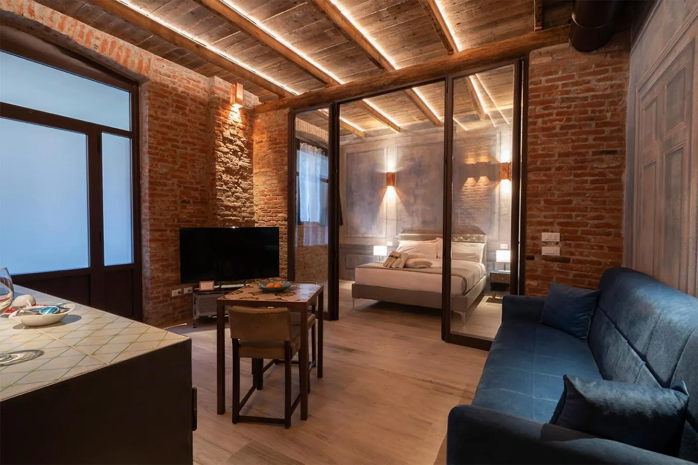 Blue Moon-Emme Loft Daire Milano