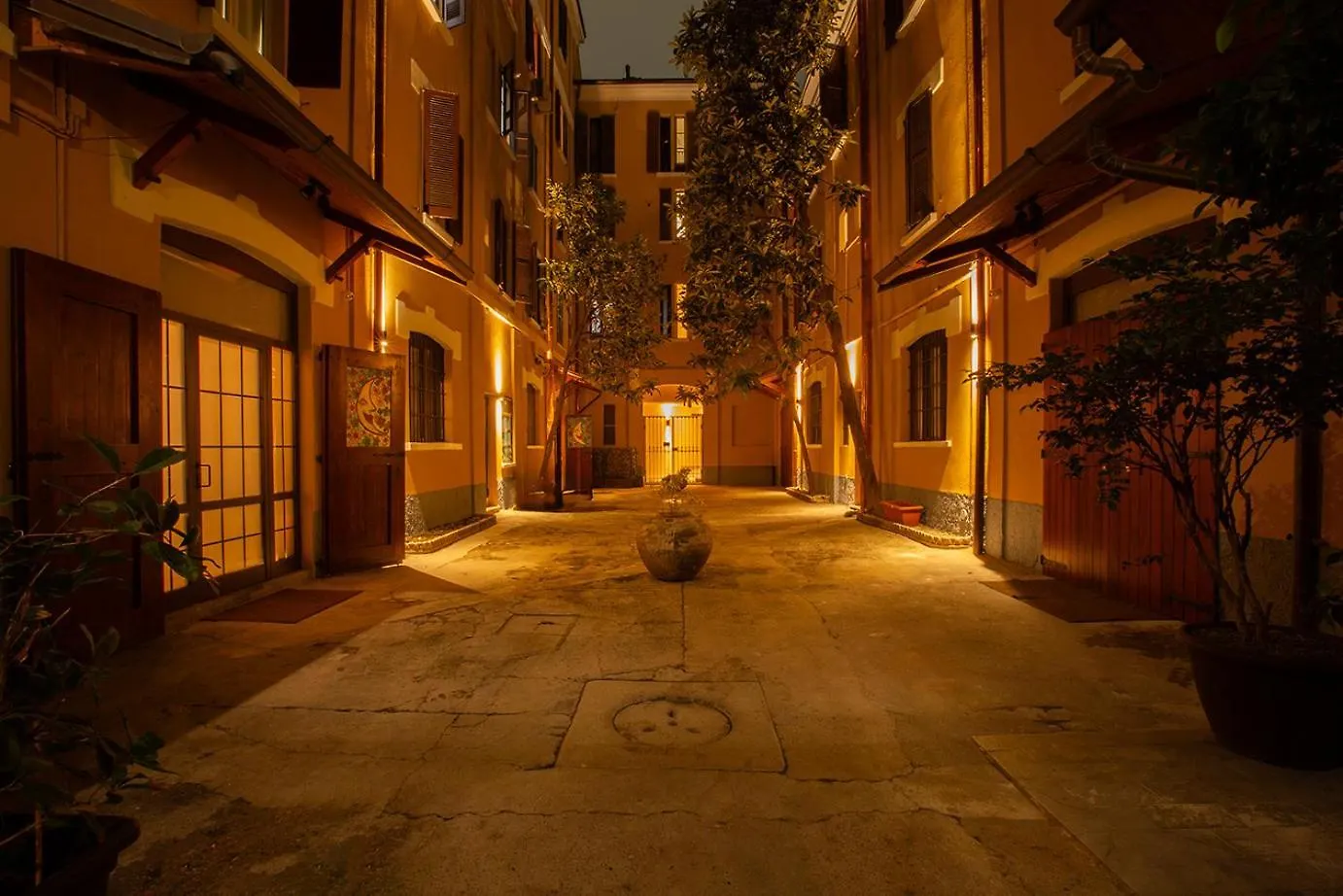 Blue Moon-Emme Loft Daire Milano
