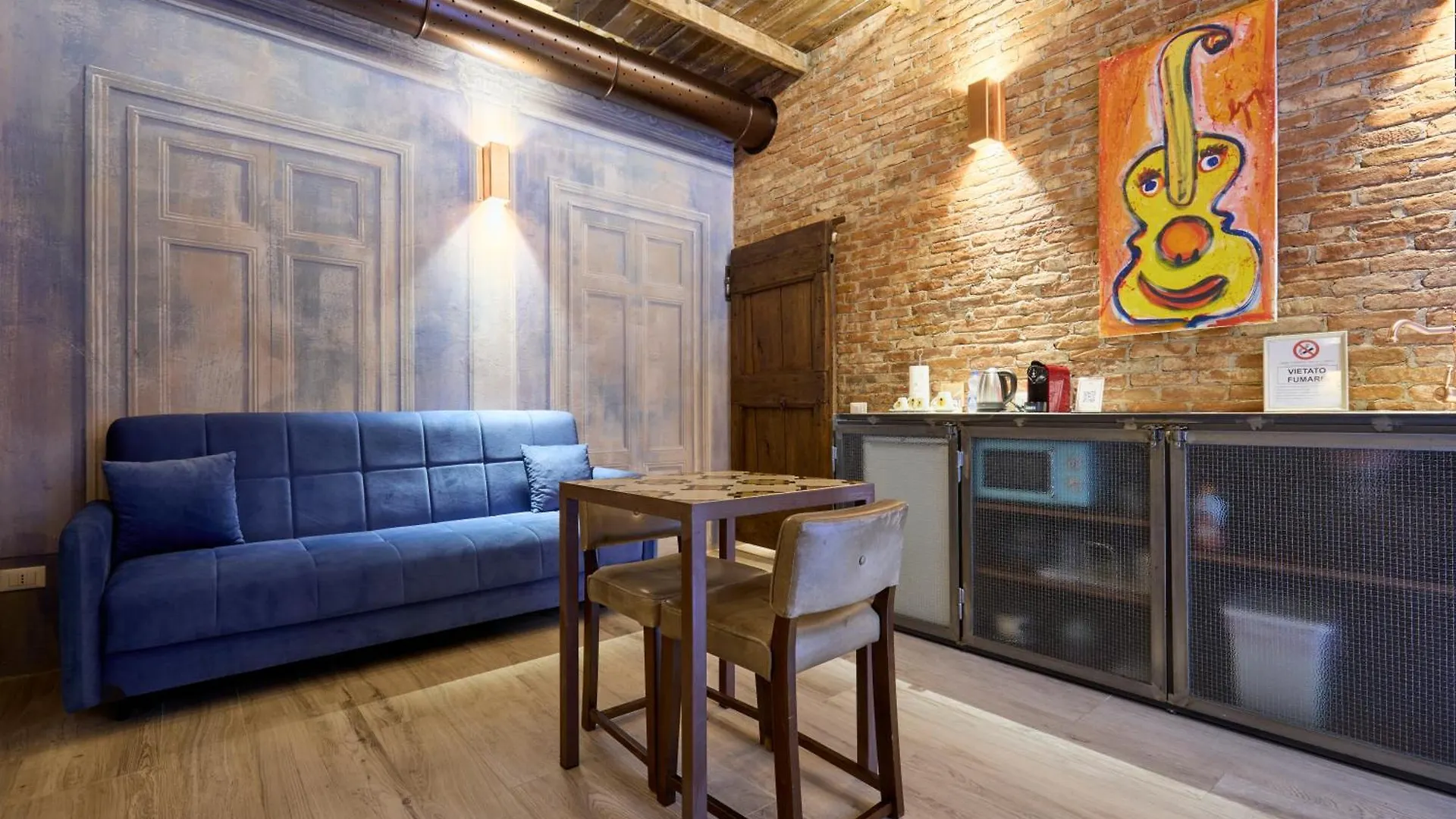Blue Moon-Emme Loft Daire Milano